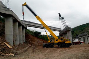 Construcción de vía ferroviaria Hunucmá